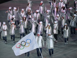 Olympijskí športovci z Ruska počas otváracieho ceremoniálu ZOH 2018.