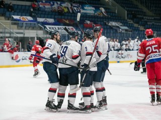 Radosť hráčov HC Slovan Bratislava.