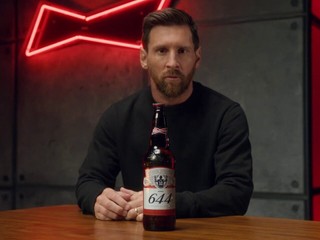 Lionel Messi v kampani pre Budweiser.