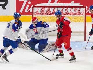 Adam Raška a Šimon Latkóczy v príprave pred MS U20 v hokeji 2021.