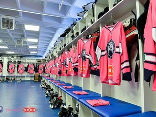 V šatni záhrebského Medveščaku stále nemôžu pribudnúť dresy nových klubových posíl.