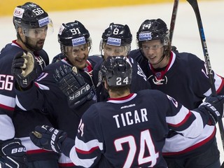 Hokejisti Slovana Bratislava sa tentoraz z víťazstva netešili.