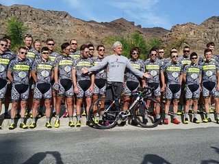 Oleg Tiňkov so svojimi jazdcami.