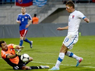 Hološkovi sa v Austrálii strelecky darí.