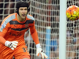 Brankár Arsenalu Petr Čech ešte od Lionela Messiho nedostal ani jeden gól.