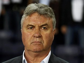 Hiddink potvrdil rokovania s Chelsea. Ešte sa nerozhodol