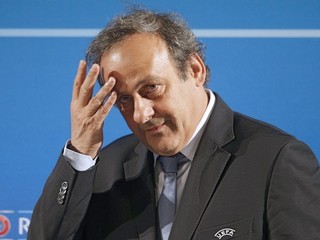 Michel Platini tvrdí, že ho chcú odstrániť z futbalu.