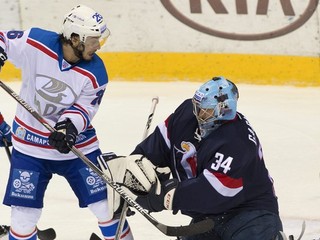 Český legionár Martin Zaťovič rozhodol o triumfe Lady Togliatti na ľade favorizovaného CSKA Moskva.