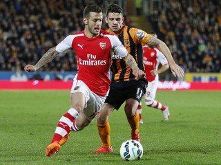 Jack Wilshere (vľavo) v tejto sezóne ešte nenastúpil.