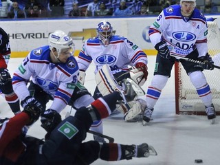 Hokejisti Lady Togliatti sú suverénne najslabším tímom tohtoročnej KHL. Proti Slovanu však tri body vybojovali.