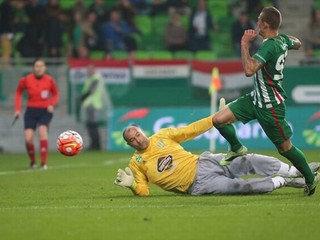 Šesták prekonal skúseného Gábora Királyho, s ktorým sa stretával v minulosti aj počas súbojov nemeckej bundesligy.