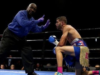 Boxer utrpel krvácanie do mozgu, je v kritickom stave