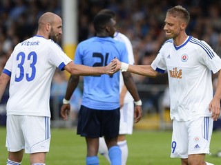 Uspejú futbalisti Slovana aj v zajtrajšom pohárovom dueli v Nitre?