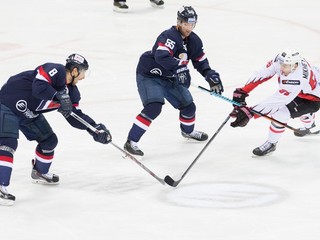 Slovanisti síce veľmi chceli, no gól proti Omsku streliť nedokázali.