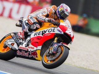 Španielsky jazdec Dani Pedrosa na Honde vyhral preteky v Malajzii.