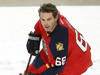 Jágr má zdravotné problémy. Bolia ho rebrá, zle sa mu dýcha