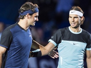 Roger Federer (vľavo) a Rafael Nadal.