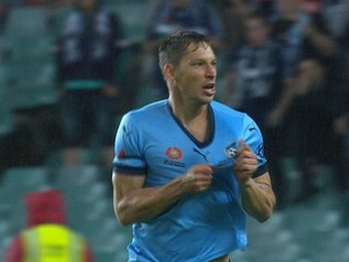 Gól Hološka nestačil. FC Sydney prvýkrát v sezóne prehral