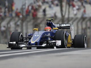 Felipe Nasr napokon do Veľkej ceny Brazílie odštartuje z trinásteho miesta.