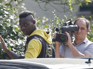 Balotelli podstúpil zákrok v Mníchove.