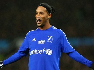 Turecký Antalyaspor láka hviezdy. Chce Pirla a Ronaldinha