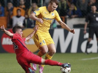 Riise (vpravo) vyhral pred desiatimi rokmi Ligu majstrov v drese Liverpoolu. Poslednú sezónu hrával na Cypre.