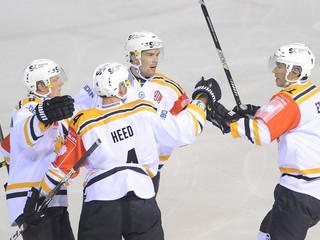 Hokejisti AIK Skelleftea skórovali v Nitre celkovo štyri razy a tešili sa tak z výhry 4:2.