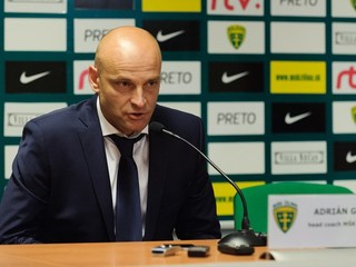 Adriána Guľu čaká ďalšia neľahká úloha - preladiť mužstvo z duelov európskych pohárov na domácu najvyššiu súťaž.