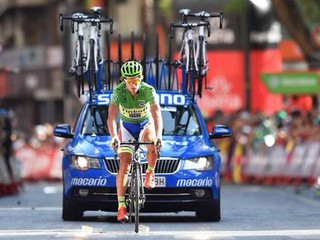 Zrazila ho motorka, utrpel popáleniny. Sagan na Vuelte končí