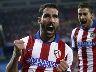 Raul Garcia (vľavo) bude odteraz baviť divákov na štadióne San Mamés.