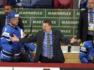 Juukka Jalonen vystrieda na lavičke Jokeritu Erkku Westerlunda, ktorému po aktuálnej sezóne skončí kontrakt.