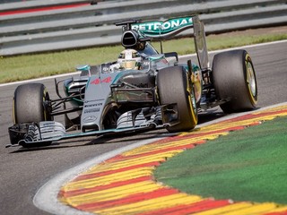 Úradujúci majster sveta Lewis Hamilton bude opäť najväčším favoritom na víťazstvo.