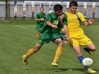 Denis Petro (vpravo) odchádza z Michaloviec do slávneho Lazia Rím.