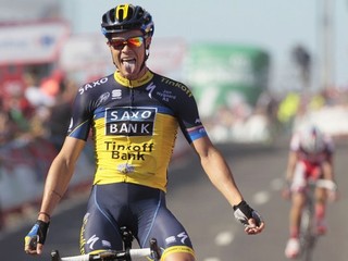 Takto sa z etapového triumfu sa Nico Roche tešil na Vuelte aj pred dvomi rokmi, konkrétne v 2. etape.