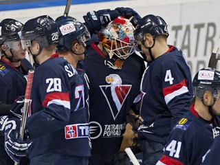 Hokejisti Slovana Bratislava získali v dvoch zápasoch na klziskách súperov šesť bodov.