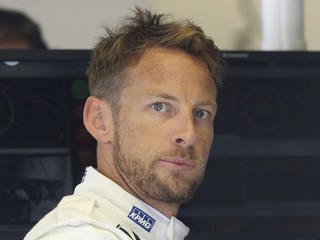 Jenson Button - rovnako ako celý McLaren - nemá v tejto sezóne príliš dôvod na úsmev.