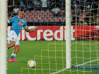 Jeden zo svojich gólov v drese Neapola zaznamenal Marek Hamšík v prvom zápase skupinovej fázy Európskej ligy proti belgickému FC Bruggy.