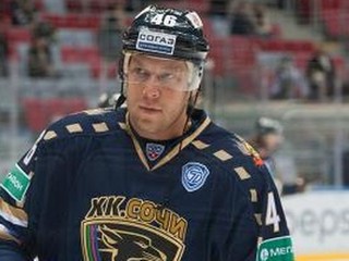 Dlho hrával aj v NHL. Andrej Kosticyn sa vrátil do Soči