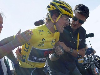 Cancellara bol jednou z obetí nepekne vyzerajúcej zrážky vo včerajšej tretej etape.