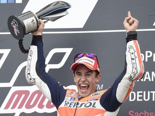 Marc Marquez sa teší so svojho triumfu na Veľkej cene Nemecka.