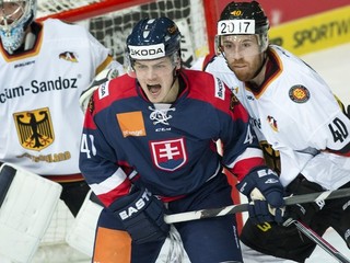 Patrik Lušňák v drese slovenskej reprezentácie.