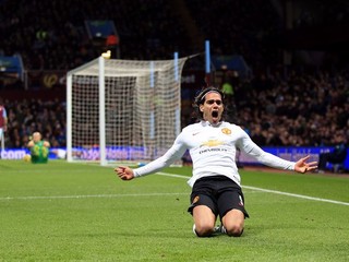 Kolumbijčan Radamel Falcao sa bude snažiť v Chelsea napraviť chuť po nie príliš vydarenom pôsobení v Manchestri United.