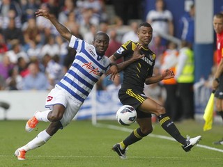 Shaun Wright-Phillips (vľavo) pôsobil vo farbách londýnskeho QPR od leta 2011.