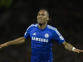 Robustný africký zakončovateľ sa stal na Stamford Bridge žijúcou legendou.