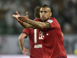 Za Bayern Mníchov nastúpila aj nová posila - Arturo Vidal. Na svoju prvú trofej v novom klube si však bude musieť počkať.