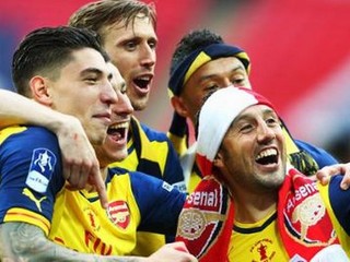 Keane: Arsenal nemá šancu na titul, hráčov viac zaujímajú selfie