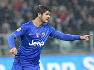 Álvaro Morata si nejaký čas dres Juventusu neoblečie.