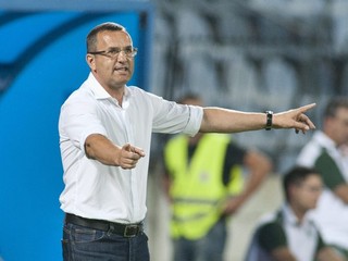 Dušana Tittela hnevajú fanúšikovia, ktorí vulgárne útočia na jeho osobu alebo na klub.