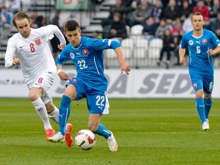 Mladík Dávid Ivan (s číslom 22) je tiež reprezentantom Slovenska do 21 rokov.