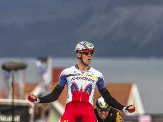 Začali sa preteky v Nórsku, prvú etapu vyhral Kristoff